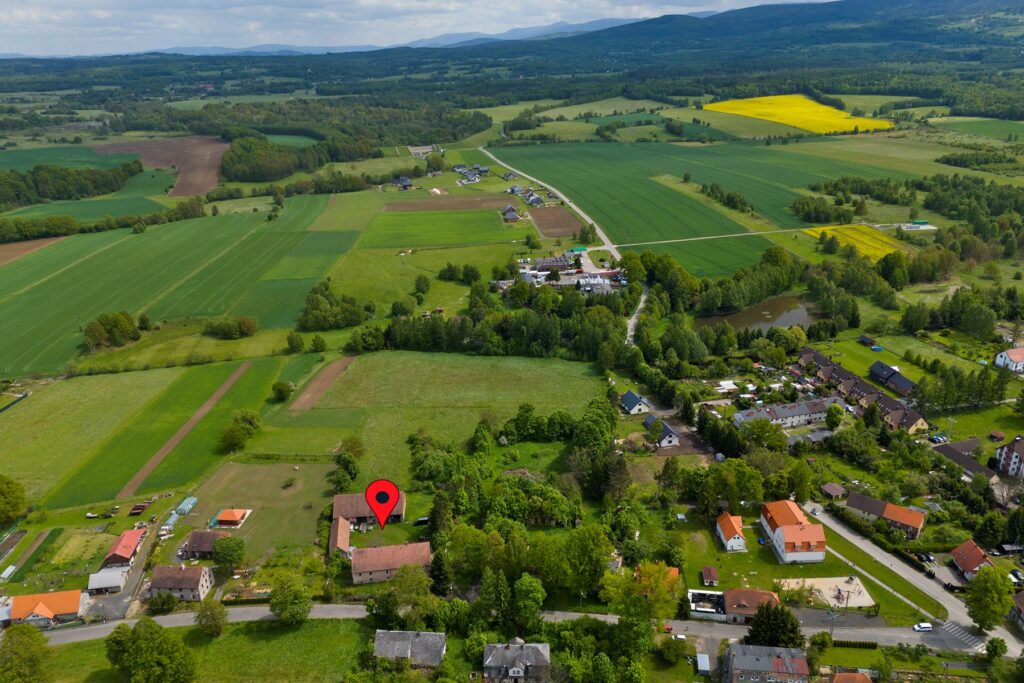 Gospodarstwo pod agroturystykę lub do zamieszkania - zdjęcie 22