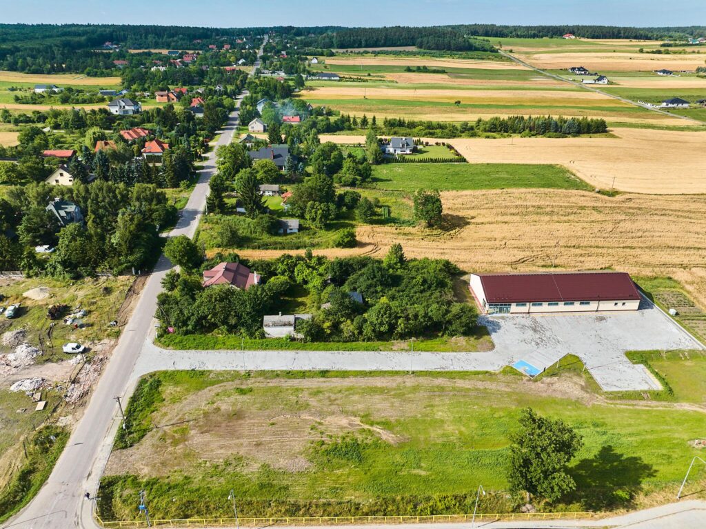 Dom w Janowie, z poddaszem do adaptacji. - zdjęcie 1