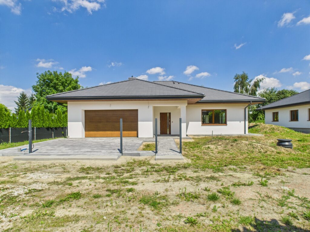 Nowy Dom pod Lublinem – 4 Sypialnie, Garaż, Ogród - zdjęcie 3