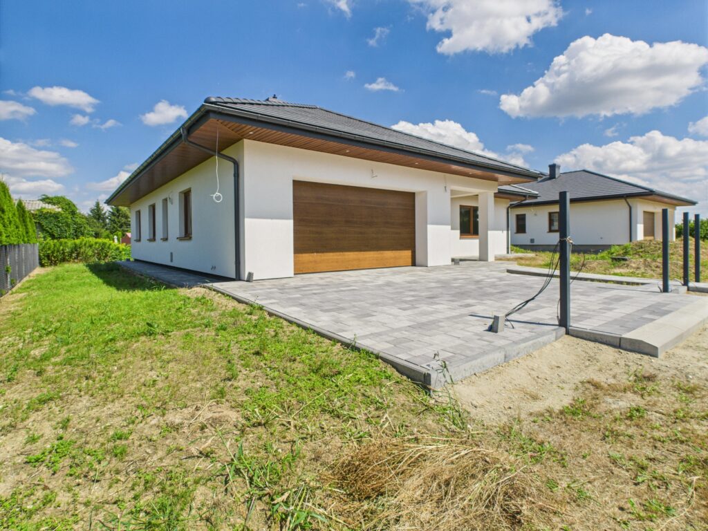 Nowy Dom pod Lublinem – 4 Sypialnie, Garaż, Ogród - zdjęcie 2