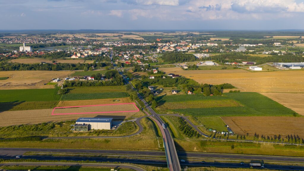 Działka pod budowę mieszkalno-usługową! - zdjęcie 2