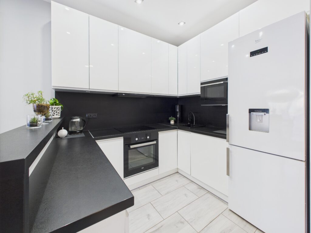 Duży, elegancki apartament z garażem - zdjęcie 7