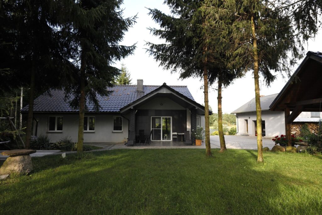 Piękny nowy dom do wynajęcia, Bobrowo-Kolonia - zdjęcie 3