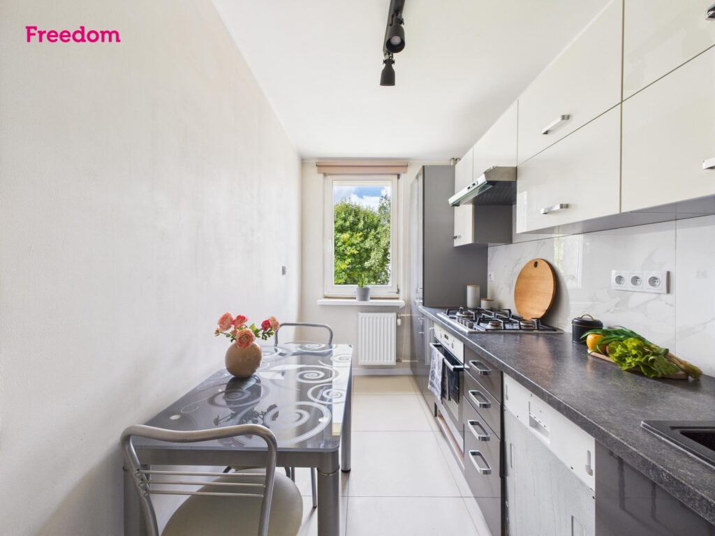 4 pokoje | Świetny układ | 80 m² | Balkon - zdjęcie 4