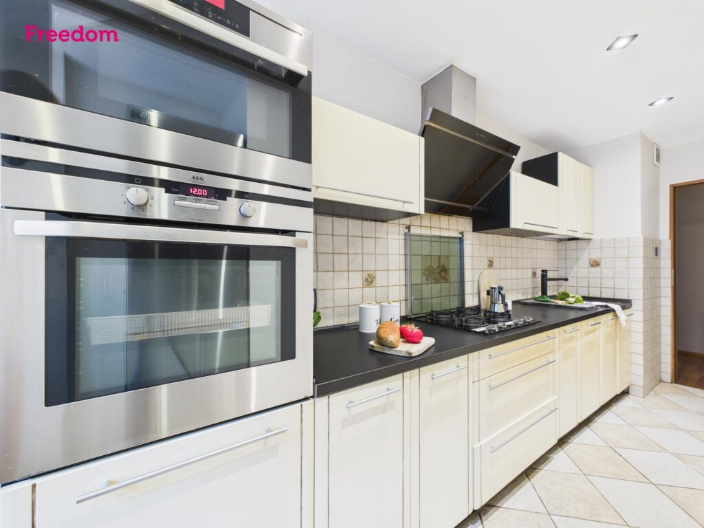 Rodzinne mieszkanie, świetna komunikacja - zdjęcie 13