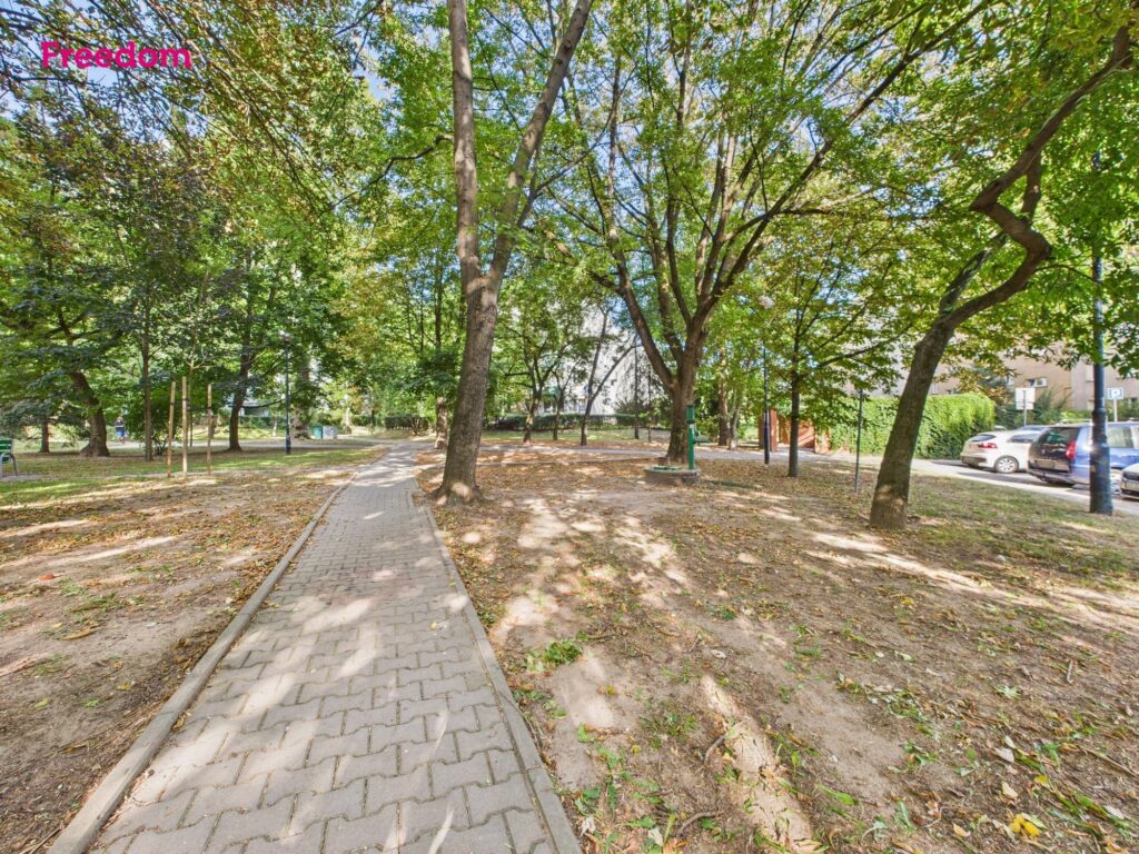 Rodzinne mieszkanie, świetna komunikacja - zdjęcie 16