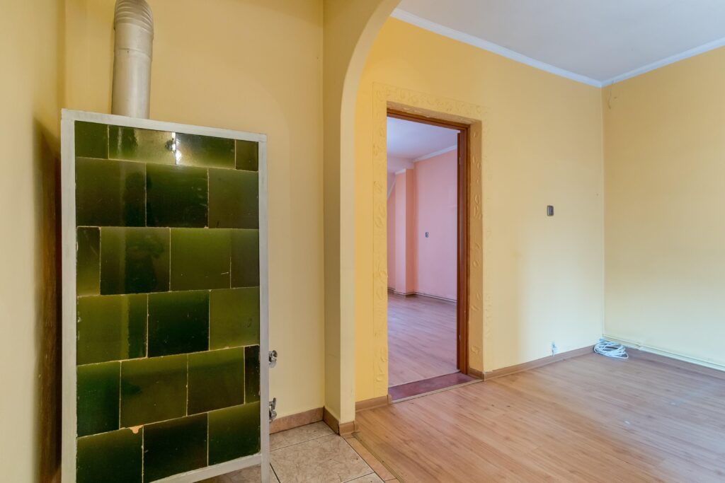 Mieszkanie na pierwszym piętrze w kamienicy - zdjęcie 8