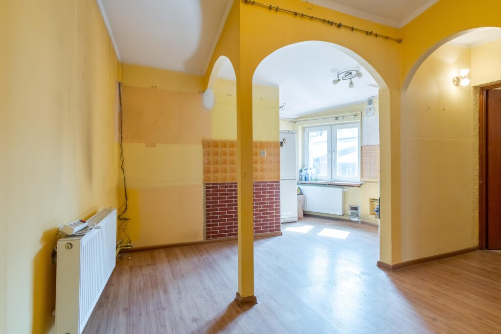 Mieszkanie na pierwszym piętrze w kamienicy - zdjęcie 10