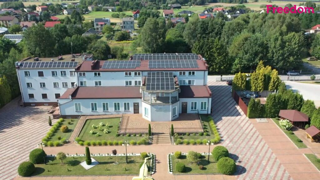 Wyjątkowy budynek z potencjałem, gotowy biznes! - zdjęcie 2