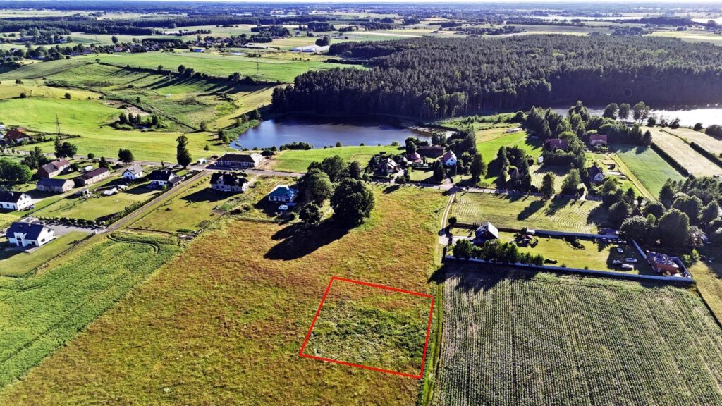 Działka siedliskowa 30 arów blisko jeziora i lasu - zdjęcie 3