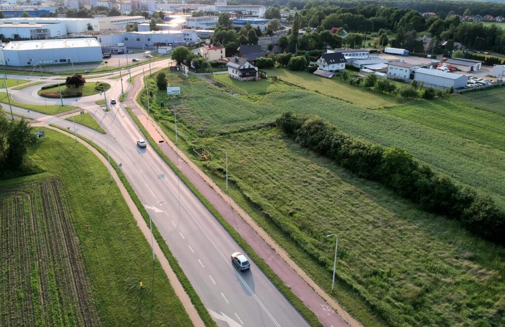 Atrakcyjna działka z WZ (budynek służby zdrowia) - zdjęcie 10