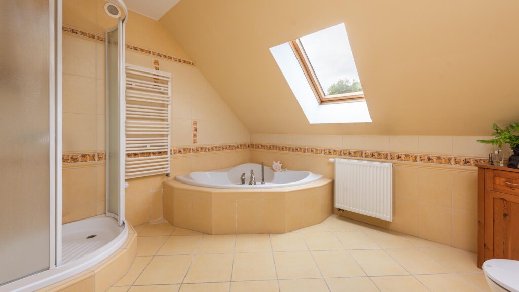 Dom gotowy do wprowadzenia – 10 arów zieleni - zdjęcie 16