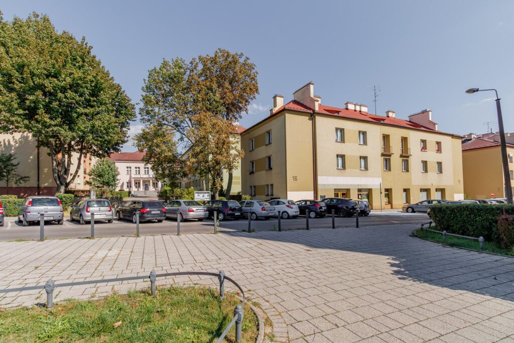 2-pokojowe mieszkanie z balkonem w Tarnowie! - zdjęcie 2