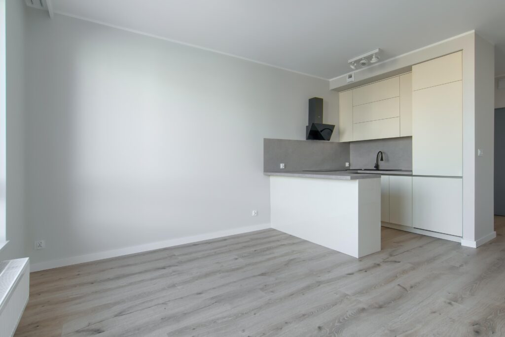 Nowoczesne mieszkanie z dużym tarasem - zdjęcie 8