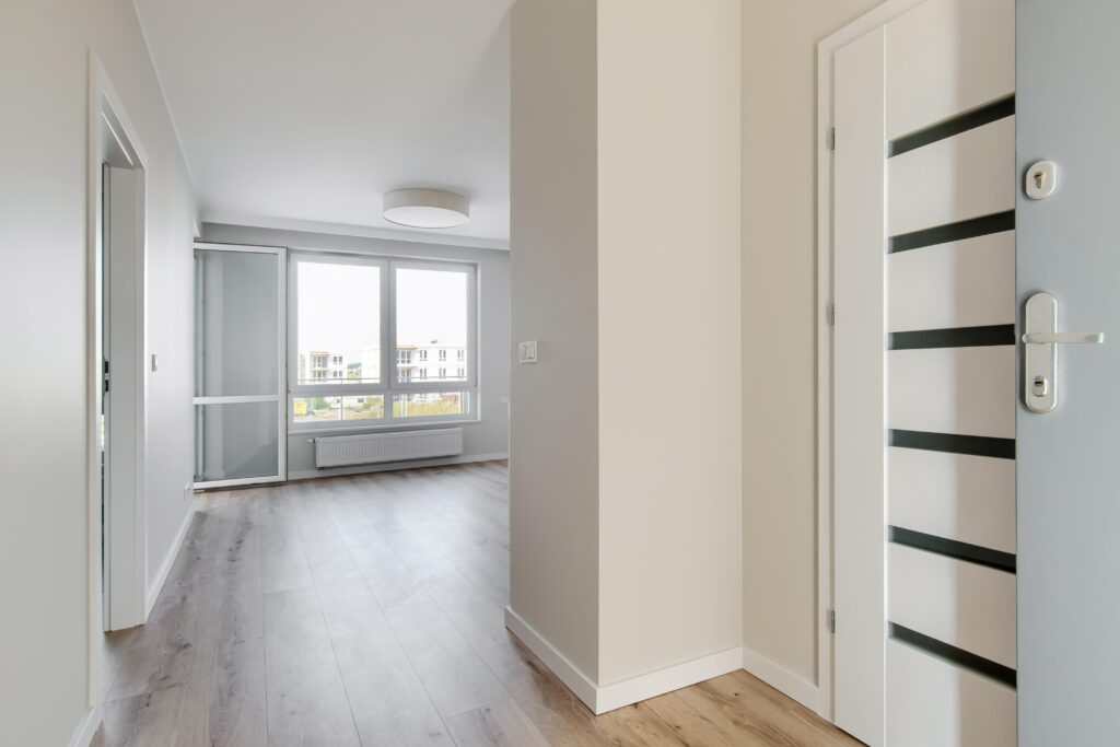 Nowoczesne mieszkanie z dużym tarasem - zdjęcie 9