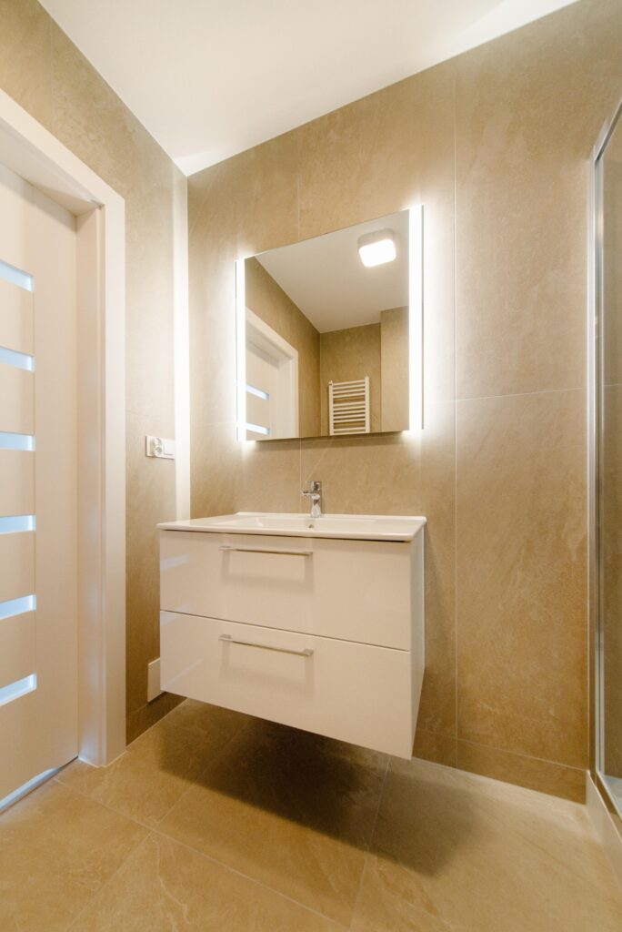 Nowoczesne mieszkanie z dużym tarasem - zdjęcie 16