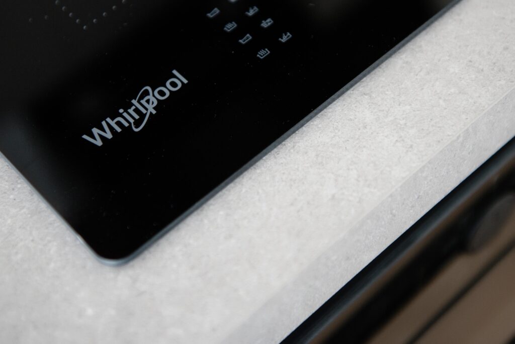 Nowoczesne mieszkanie z dużym tarasem - zdjęcie 6