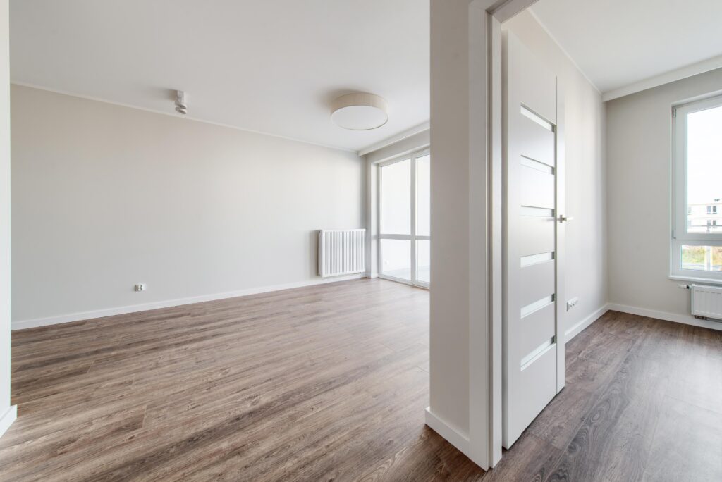 Nowoczesne mieszkanie z dużym tarasem - zdjęcie 9