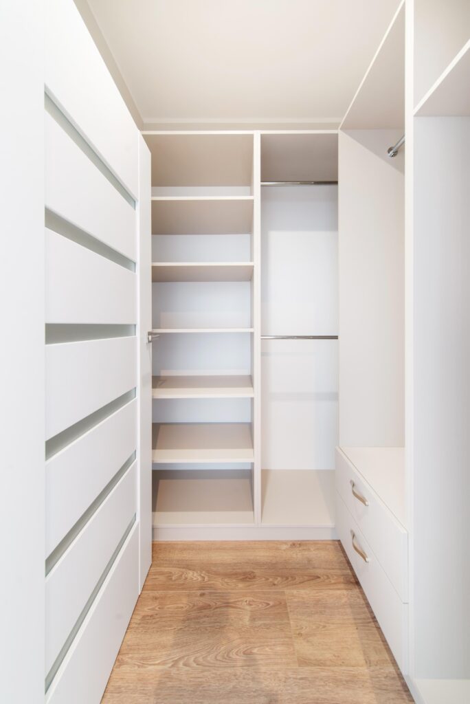 Nowoczesne mieszkanie z dużym tarasem - zdjęcie 14