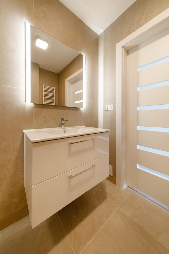 Nowoczesne mieszkanie z dużym tarasem - zdjęcie 17