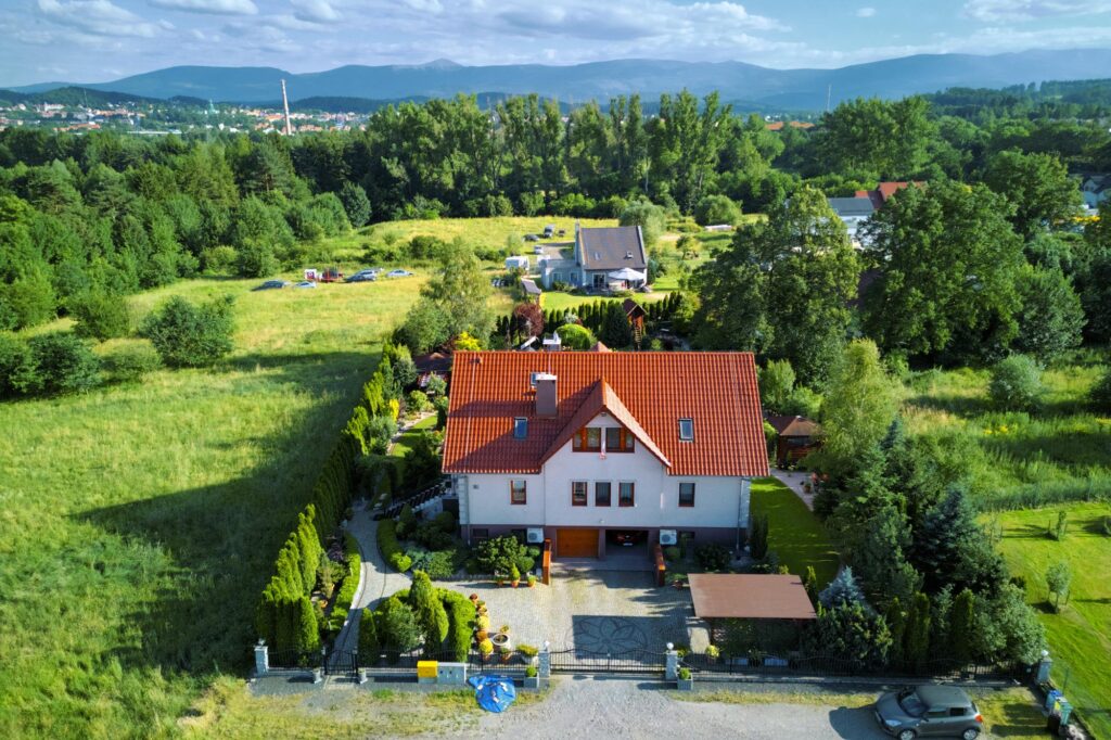 Pół domu w Jeżowie Sudeckim! - zdjęcie 20