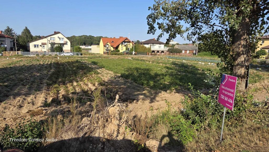 Działka budowlana - zdjęcie 4