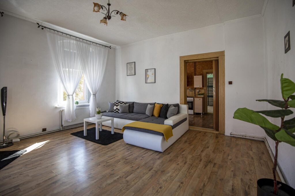 Przestronne mieszkanie 64,1 m² w Brzegu - zdjęcie 1