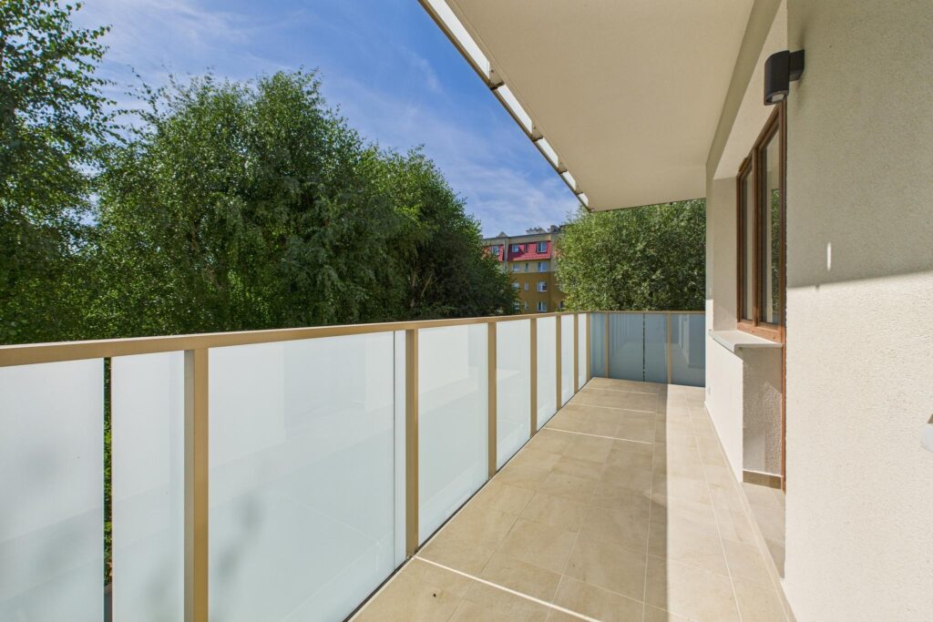 Przestronne 3-pokojowe mieszkanie z garażem - zdjęcie 22