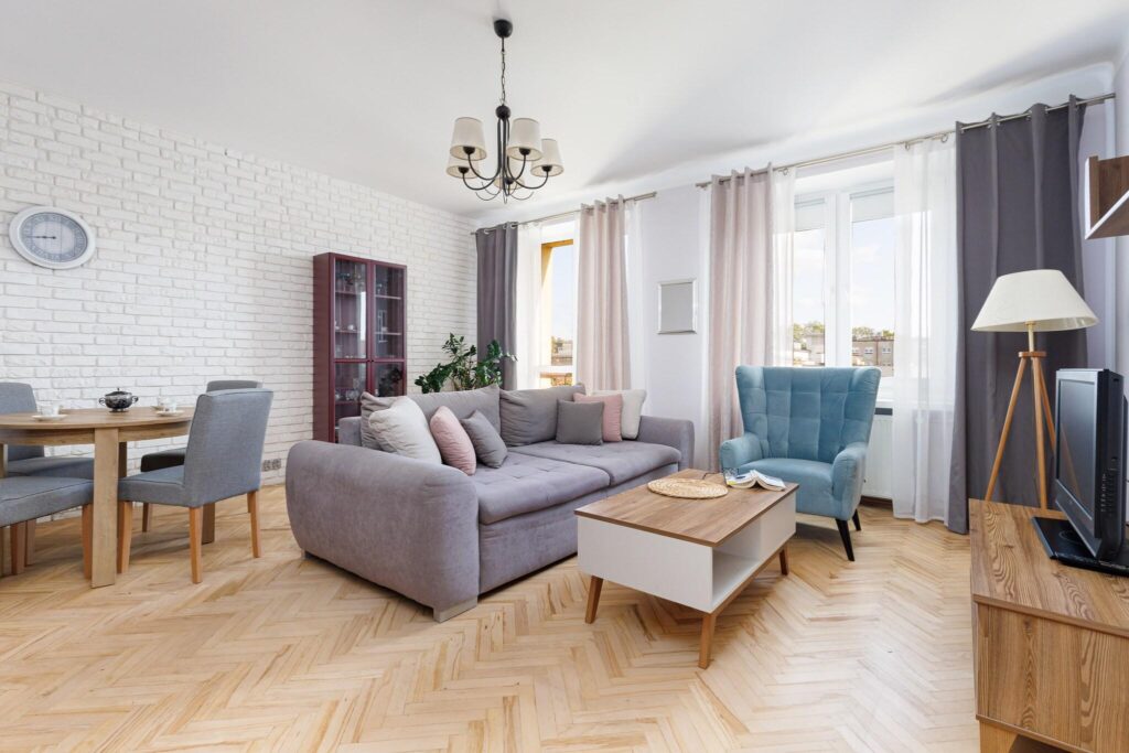 72,3 m² przy Pałacu Branickich i Parku Planty - zdjęcie 1