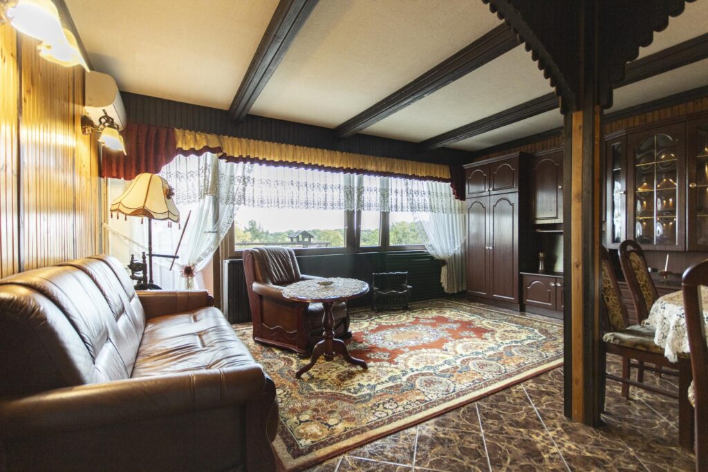 Mieszkanie z widokiem na panoramę miasta i góry - zdjęcie 2