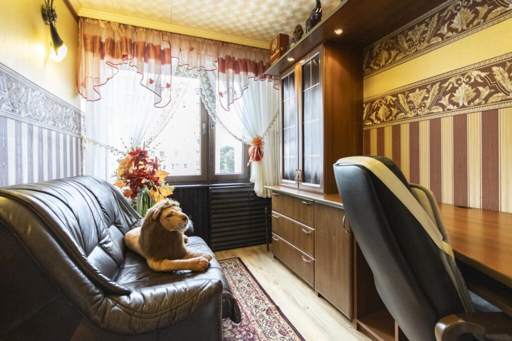 Mieszkanie z widokiem na panoramę miasta i góry - zdjęcie 5