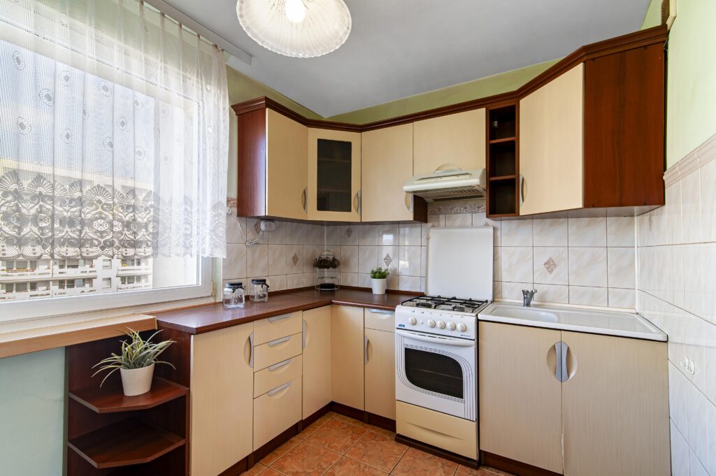 Na sprzedaż 2 pokojowe mieszkanie na Retkini - zdjęcie 8