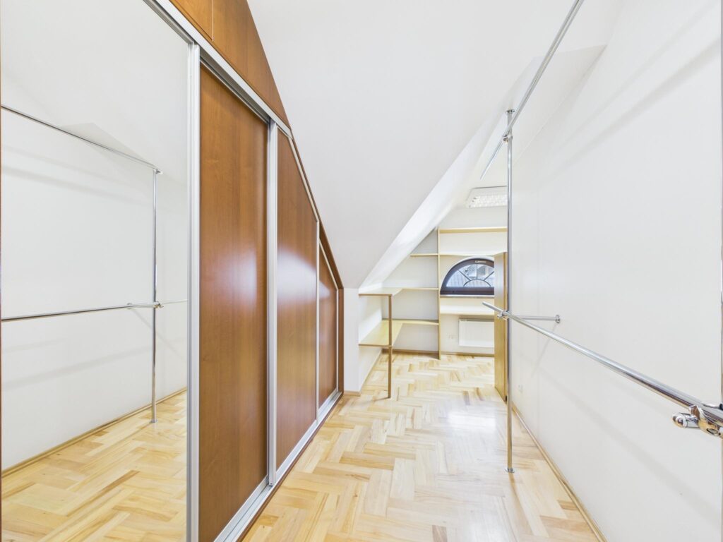 Komfortowy dom w Olsztynie 6 pokoi, sauna, taras - zdjęcie 18