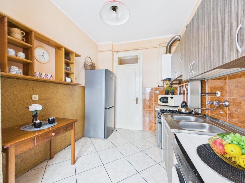 Mieszkanie 99 m2 w kamienicy, Kętrzyńskiego, 4 pok - zdjęcie 2