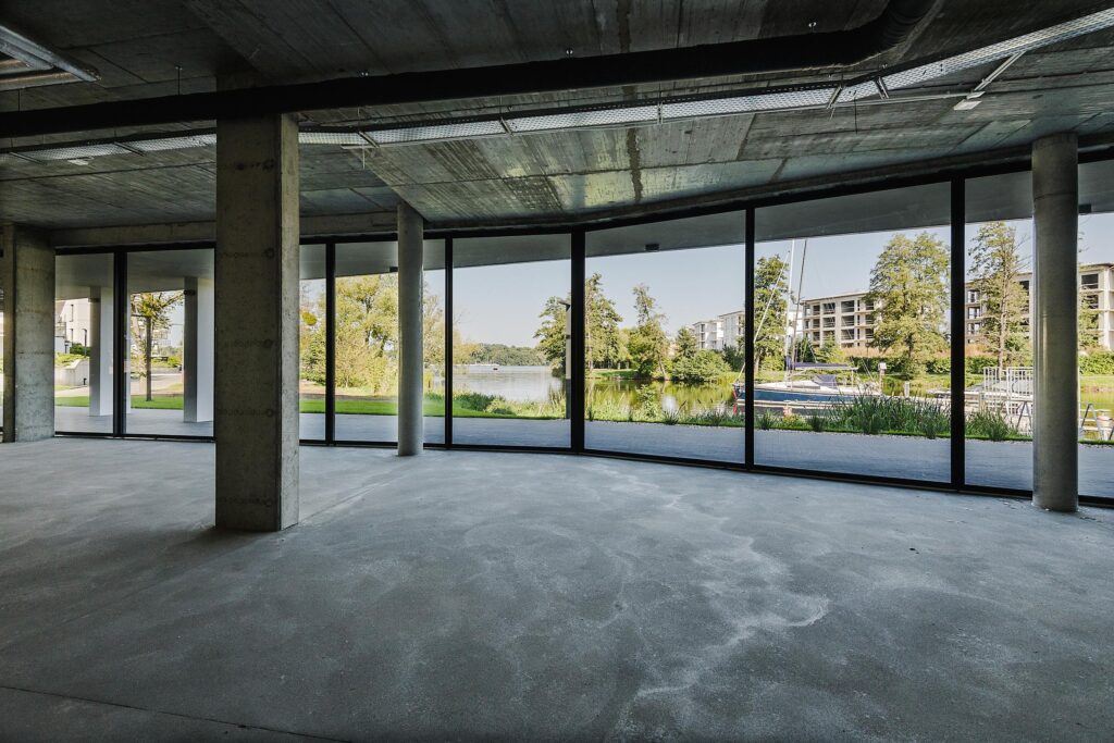 Marina Iława lokal usługowy nad brzegiem Jezioraka - zdjęcie 7