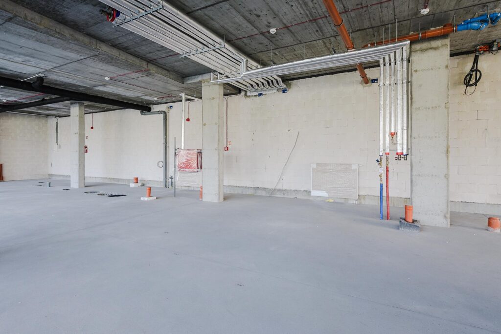 Marina Iława lokal usługowy nad brzegiem Jezioraka - zdjęcie 9