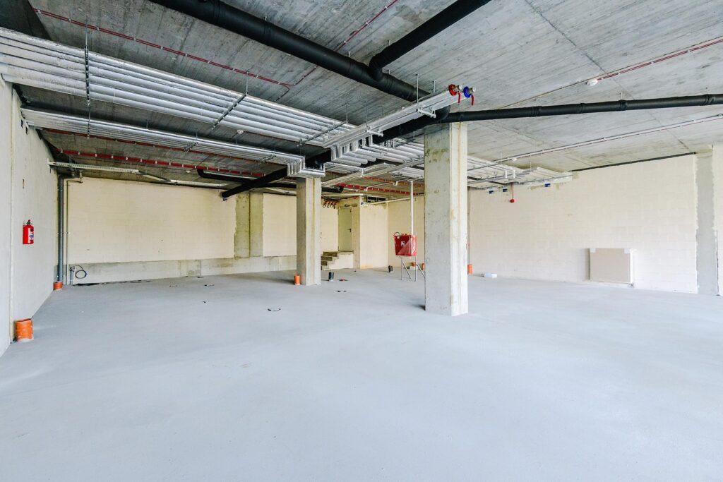 Marina Iława lokal usługowy nad brzegiem Jezioraka - zdjęcie 6