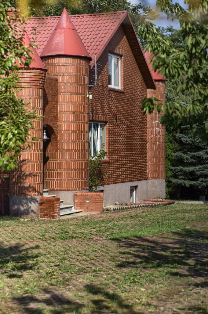 Wyjątkowa posiadłość z klimatem - zdjęcie 48