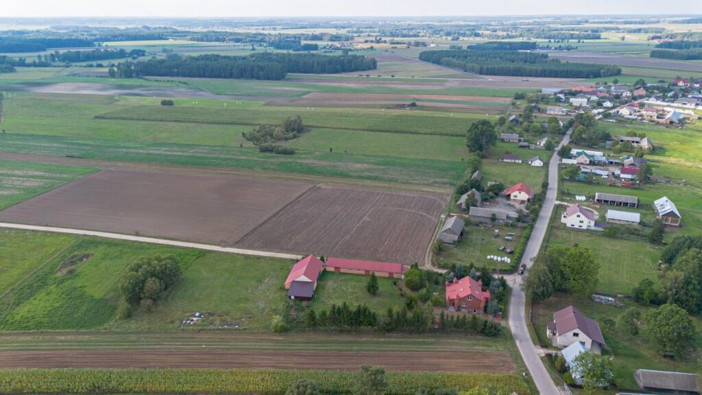 Wyjątkowa posiadłość z klimatem - zdjęcie 31