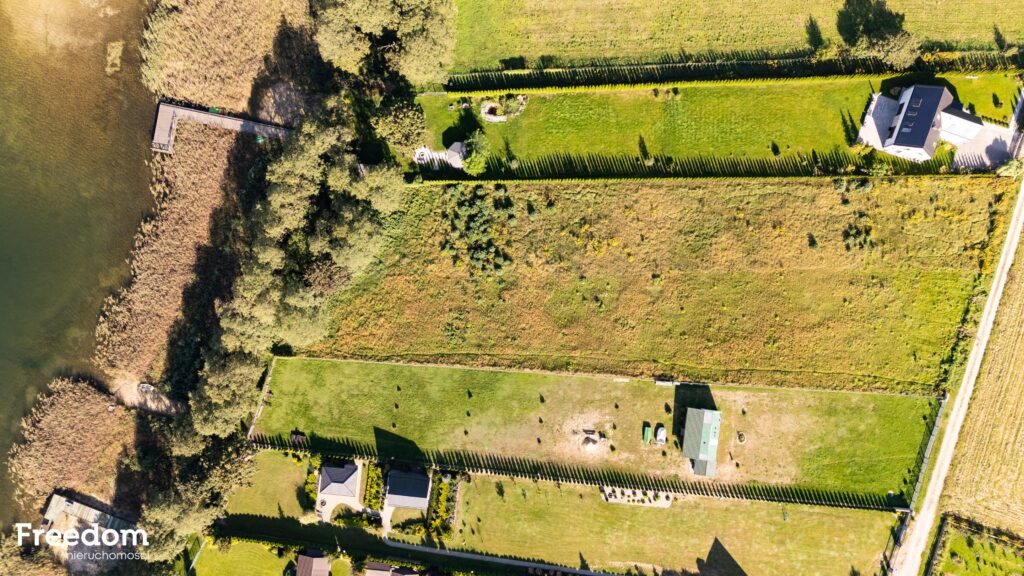 Działka z linią brzegową pod budowę domu - zdjęcie 6