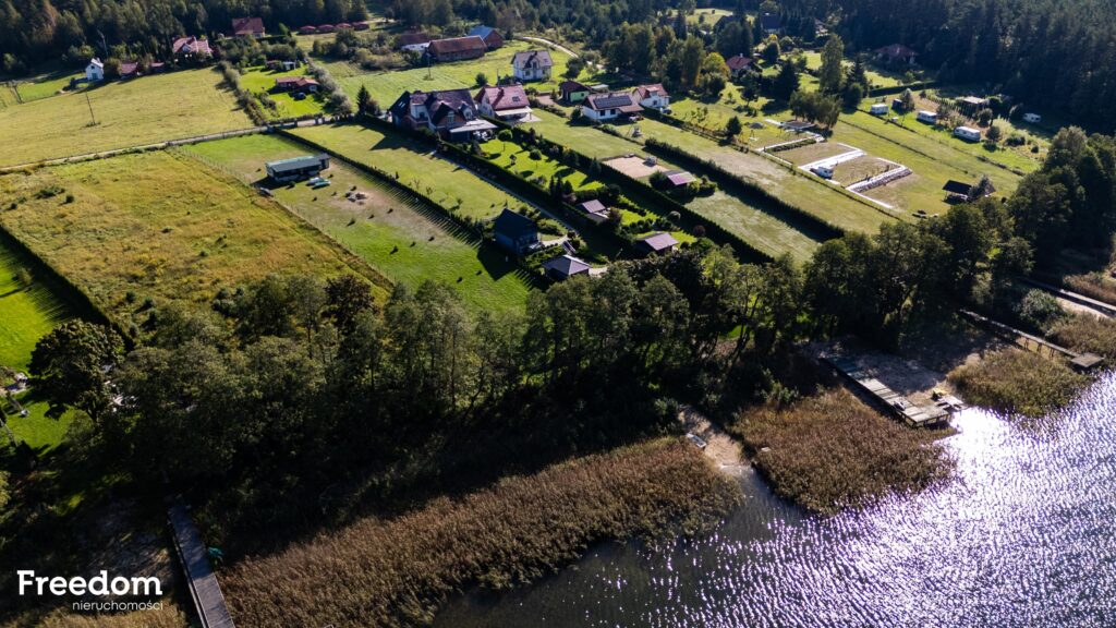 Działka z linią brzegową pod budowę domu - zdjęcie 10
