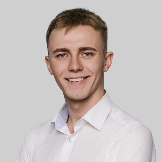 Filip Konstantinow - Agent Nieruchomości - Freedom