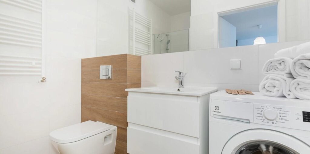 Apartament nad morzem, na strzeżonym osiedlu !! - zdjęcie 11