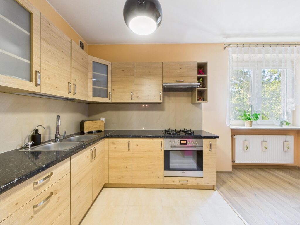 Dwustronne 3 pokoje w sercu Nowej Huty - zdjęcie 3