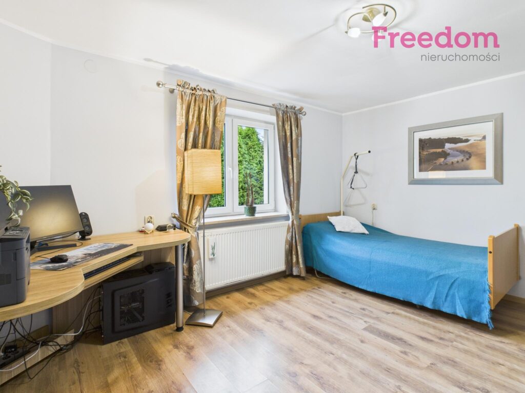 Dom w spokojnej okolicy, gotowy do zamieszkania. - zdjęcie 12