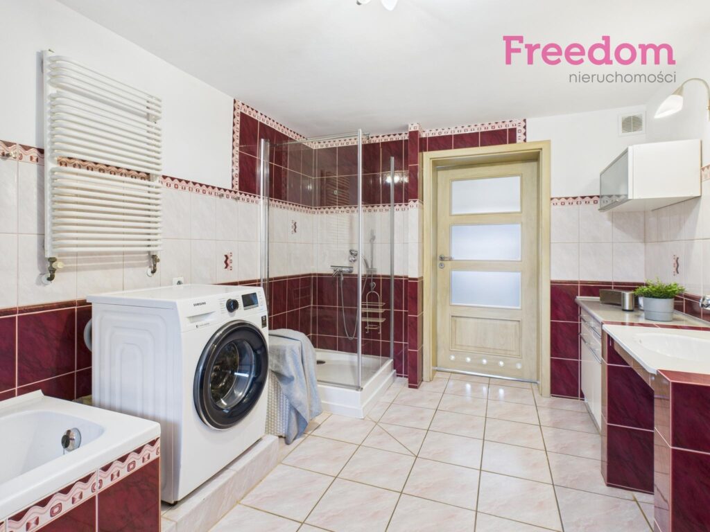 Dom w spokojnej okolicy, gotowy do zamieszkania. - zdjęcie 10