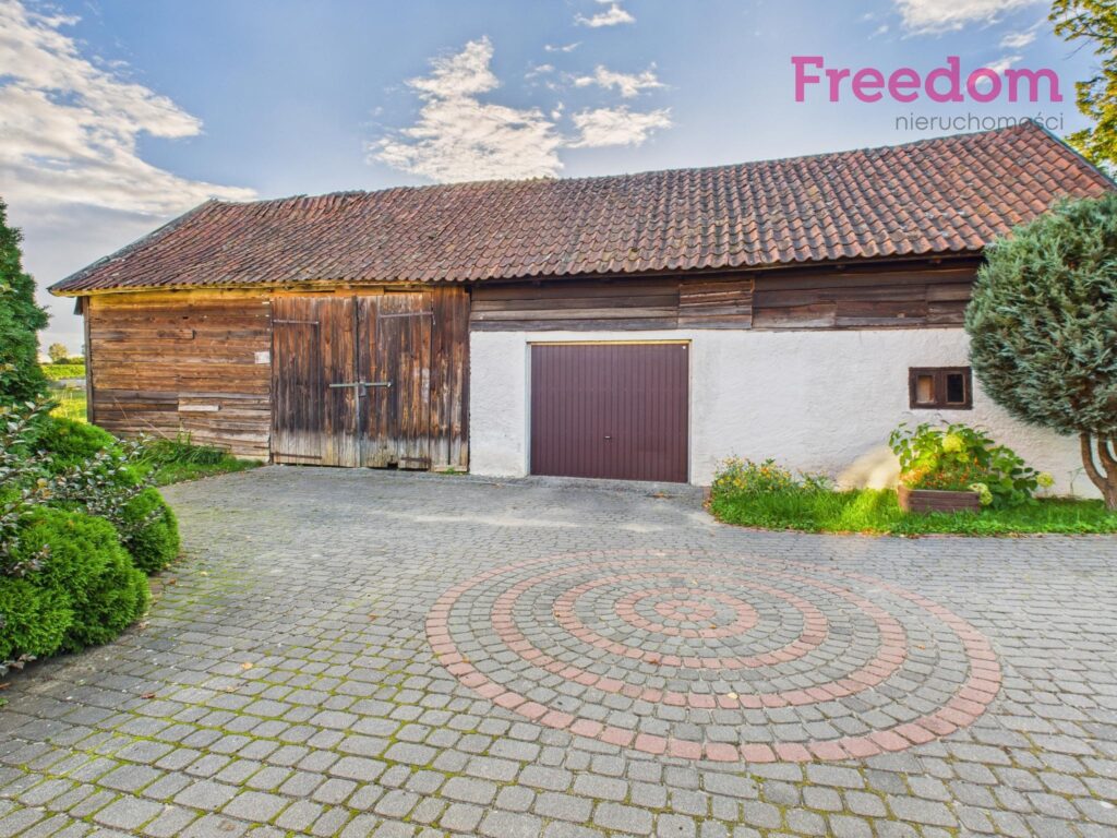 Dom w spokojnej okolicy, gotowy do zamieszkania. - zdjęcie 4