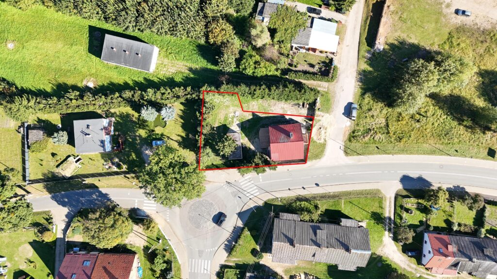 Dom wolnostojący blisko jeziora w Przezmarku. - zdjęcie 8