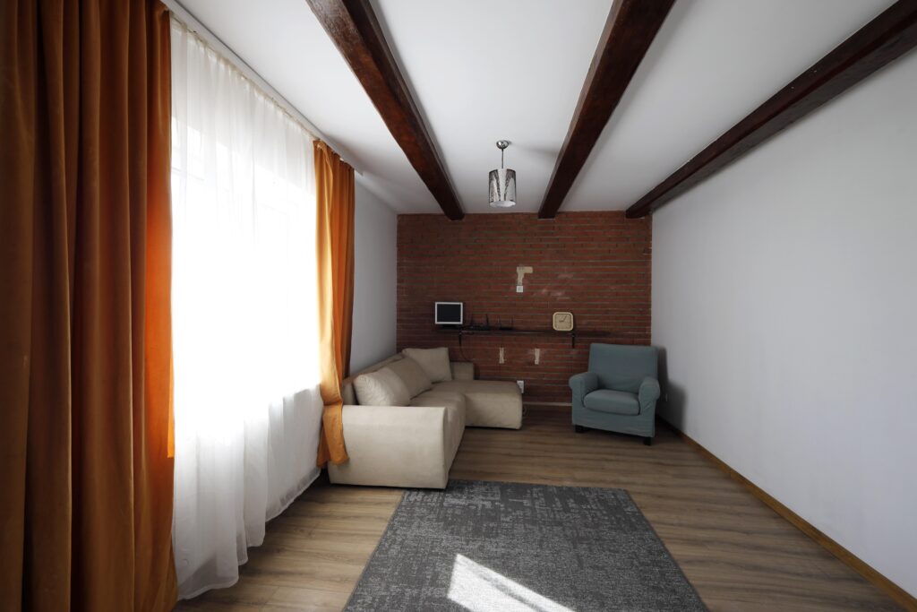 Dom wolnostojący blisko jeziora w Przezmarku. - zdjęcie 5