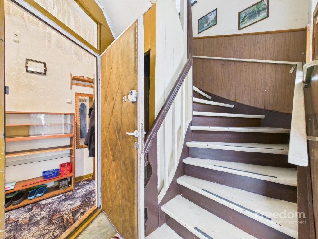 Na sprzedaż dom z piękna działką w Pile - zdjęcie 10